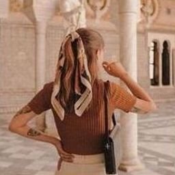 SurthauzuELl9's profile picture. 