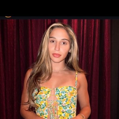 Alexrosema8419's profile picture. 