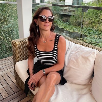 sagiittarius19's profile picture. 'Çok şey vardı anlatılacak, o yüzden sustum. Birini söylesem diğeri yarım kalacaktı. Sen duydun mu sustuklarımı?''