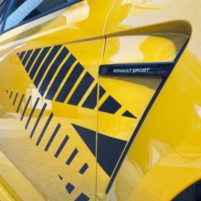 ASWG29RSTR's profile picture. 愛車はMeganeⅢRS→MeganeRSⅣTrophy→MeganeRSⅣUltimeです🚗ただの車馬鹿です(´°v°)/無言フォロー失礼します。