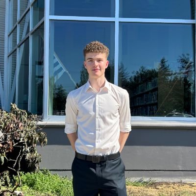 adamjdeleeuw's profile picture. Tech and Practical Philosophy. That’s it.