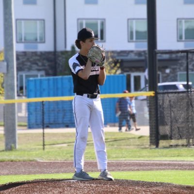 RHP 6’0 175lbs 81-84mph T85 GPA 4.33 📞531-242-9833 ✉️Bigmac2010@icloud.com