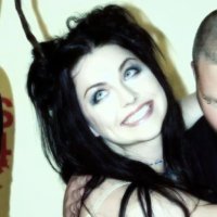 Mar (@awakeinashes) 's Twitter Profile