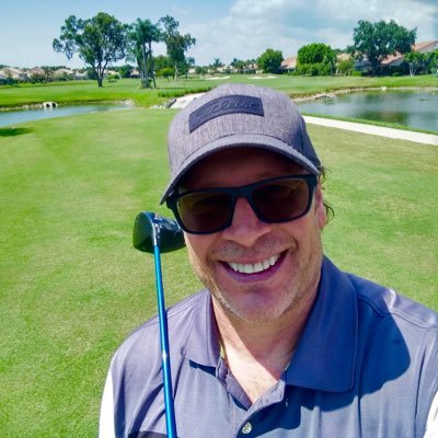 iamrobsinclair's profile picture. Talkin’ sports & superheroes.