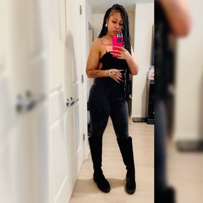 _Vitamin_C33's profile picture. Tatted.Cee on the gram but I’m always on the clock app