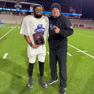 *2024 National Champions *Assistant HC x WRs @BlueDragonsFB #HutchFactory