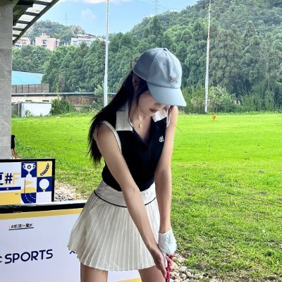 SweetAnne_L's profile picture. What others say and do to you can never determine what kind of person you are.✨ What you say and do to others can determine what kind of person you are.🎉