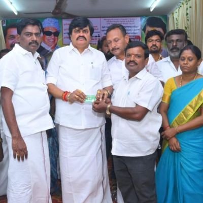 அ.இ.அ.தி.மு.க
வத்திராயிருப்பு தெற்கு ஒன்றிய
தகவல் தொழில்நுட்ப ஒன்றிய செயலாளர்.
ஸ்ரீவில்லிபுத்தூர் சட்டமன்றத் தொகுதி.
விருதுநகர் மேற்கு மாவட்டம்.