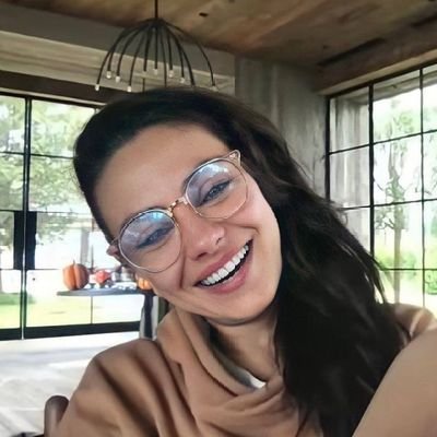 mirakunis124113's profile picture. 