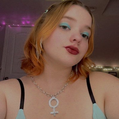if you’re my gma ignore all the gay stuff i’m just a really strong ally. if you’re my other gma how’s it hangin sharon the gf says hi✨ DFTBA 🌈 she/her 🦓 hEDS