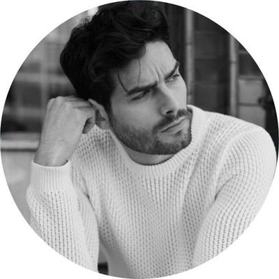 Aparajit_2's profile picture. life is precious love it or leave it it's you own choice 😉😉