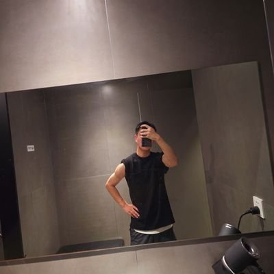 JianminLi270570's profile picture. 