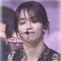 율 (@_jhjsl) 's Twitter Profile