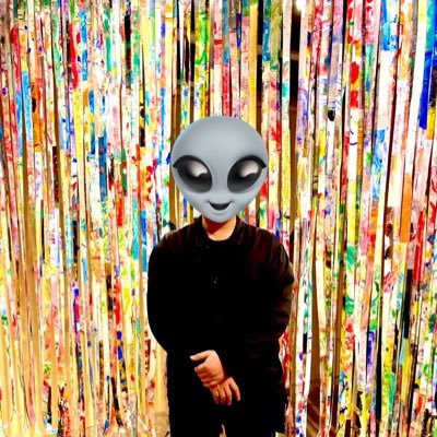 Takegami Light (a.k.a tk4m)/An artist who creates objects by cutting and connecting abstract paintings he has created./Contemporary art & Graffiti Manga/JPN