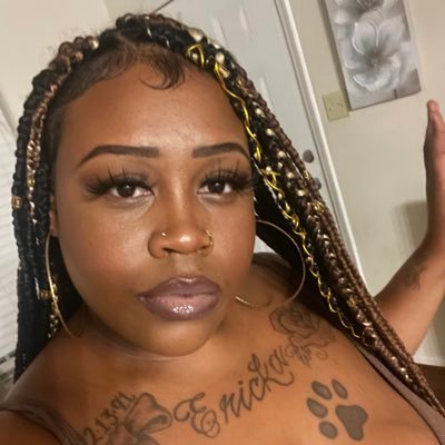 Tayshia 💕 Aquarius ♒️ I kiss girls 🏳️🌈 NO COLLABS 🙅🏾♀️ ONLY DM FOR SERIOUS INQUIRIES time is 💰 don’t waste mines IG: itstayeebtw_ HIT THE LINK BELOW ⬇️