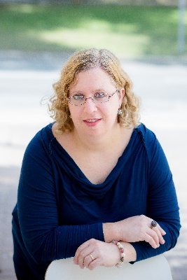 heleneberk's profile picture. Social Media Brand Builder | Former Entrepreneur | Chief of Grammar Police | Making Business Leaders Shine Brighter Than My Wit