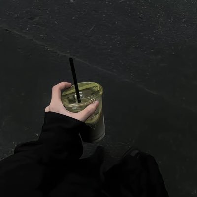 dsafhsdf's profile picture. 