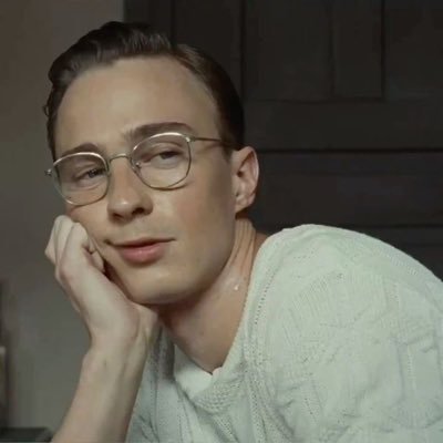 turtleneckwoman's profile picture. 