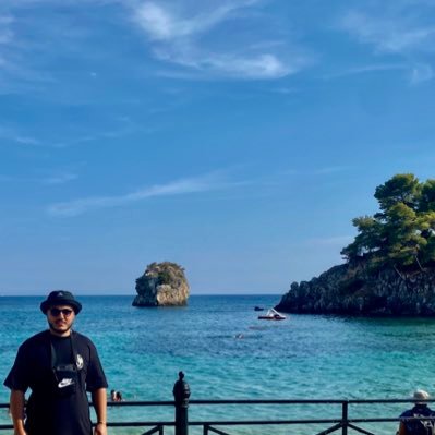 Emiloa97's profile picture. 