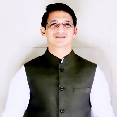 Prabhari - Gandhinagar @bjym4gujarat. Former Gandhinagar Organising secretary @ABVPGujarat Elected Senate Member @gujuni1949