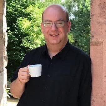 liebt Tourismus 🌞 ist Diplom-Journalist 🌞 schreibt Bücher