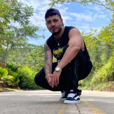 Productor y compositor 9️⃣5️⃣