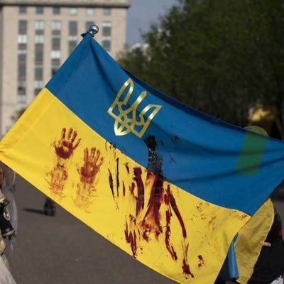 Ukrainian soldier fights for the freedom of the world against the Russian terrorist state Glory to UkraineCE 💪🇺🇦🇺🇦❤️