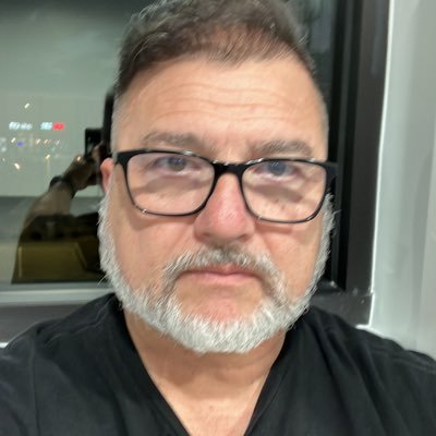 artymarty1's profile picture. Walking the earth one step at time, one day at a time.