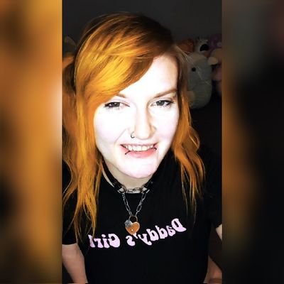 FinDomme, SWer & Switch. 18+ 💛
6'2, Curvy Slut & Shitposter.