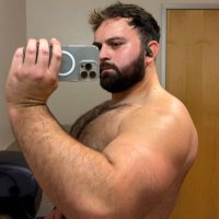 alexander the great at kissing boys (@biglittlegayguy) 's Twitter Profile
