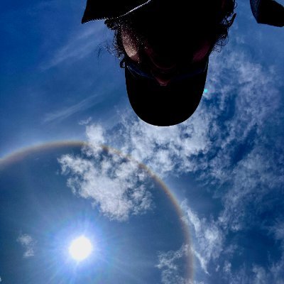 CarlosQhari's profile picture. 🇵🇪 Todos estamos tratando de aprender a vivir, seamos amables... #ValarMorghulis 😼🐶