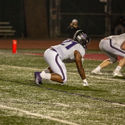 Jonasbanks23's profile picture. Amador valley high school (CA) || 26’🏈 || 5’11 225|| DL/OL/Rb/Ath|| 410 squat || 300 bench || 1.57 10 yard || ✉️ 1jonasbanks@gmail.com