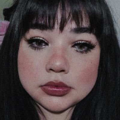 👻anakarlalima19|535 Procure a felicidade, não a opinião dos outros 🔮🌻