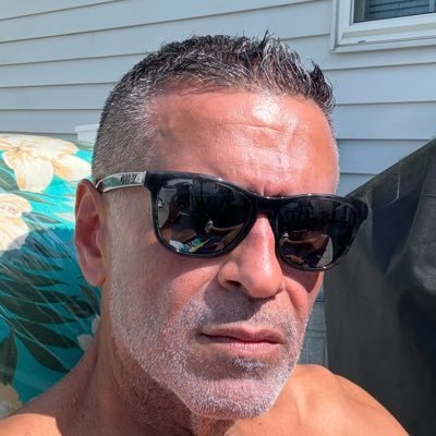 dannydynamico's profile picture. 🔰B⃟R⃟O⃟N⃟X⃟👑B⃟U⃟I⃟L⃟T⃟🔰