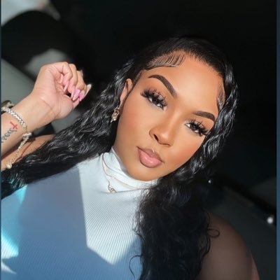 𝙸’𝚖 𝚜𝚝𝚒𝚕𝚕 𝚝𝚑𝚎 𝚜𝚊𝚖𝚎 𝚙𝚎𝚛𝚜𝚘𝚗 , 𝚓𝚞𝚜𝚝 𝚊 𝚍𝚒𝚏𝚏𝚎𝚛𝚎𝚗𝚝 𝚟𝚎𝚛𝚜𝚒𝚘𝚗 🦋