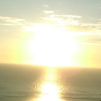 Heliofante's profile picture. Heliofante de la raza del dia, de la luz y el sol.

Hadismo ( Hadista )

Lumen Yoga ( Luminicismo ).

Contemplador del resplandor solar ( Helio Kalia )