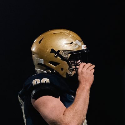 Dlineman|6,2 235 pounds/class of 2027 HSHS/6098135421/ ubrigkurtz@gmail.com/3.8 GPA/325 Bench/500 Squat/565 deadlift
