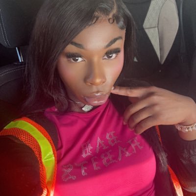 I thought I told that ho the world is mine ? FaceTime shows -Dm me 🖤