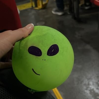 dannavalehv's profile picture. 