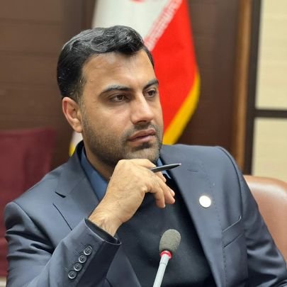 خبرنگار،فعال سیاسی،اجتماعی وفرهنگی
عاشق استقلال💙
کوتاه می نویسم؛ عمیق بخوانید