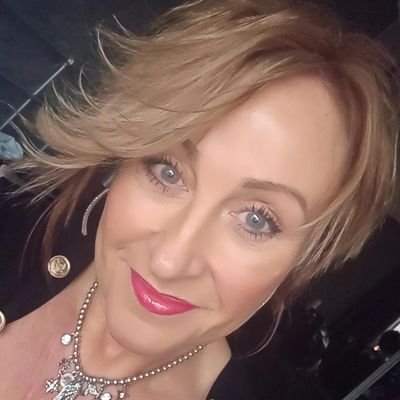 tskinner223's profile picture. 🖤🤍NUFC🤍🖤, Ashington, Durham & England Cricket loving rock chick 🤟 
Ex Plod, Pirate in a former life ☠️❤
Chances are, I'll ignore your DM's.