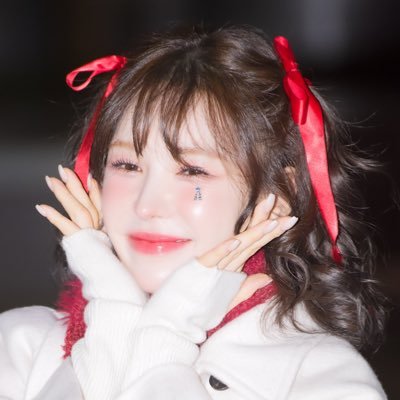 Red Velvet 💗💛💙💚💜
Wendy 💙💙💙💙💙
Just call me Mikuuuuu