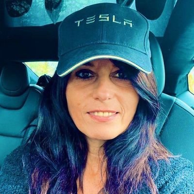 Residential Real Estate in FL, Waterfront & Beachside
Specialist. First Tesla S Plaid owner in FL, Tesla Shareholder. #FSDBeta tester. Fluent in 6 languages.