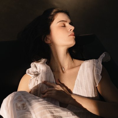 MoltenBolder's profile picture. Ballet dancer by day, foodie by night. Performing on stage fuels my soul, but I can't resist trying new cuisines.