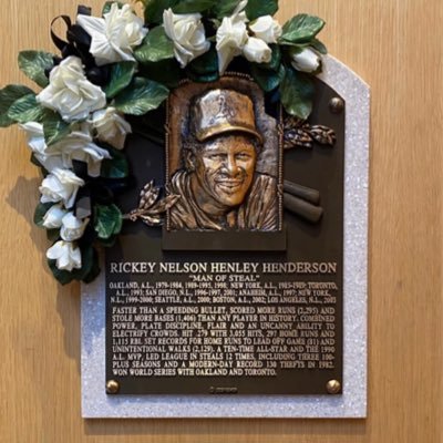 Rickey Henderson super collector that 💚’s to share the swag each day from my personal collection in honor of the Man of Steal! 🙏🐐⚾️🧤🏃🏿💨 #thehobby