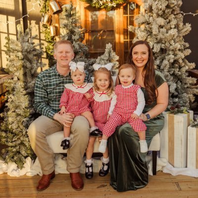Christian. Husband. Dad. Principal/AD, Maumelle Charter Middle School. Former Coach. Cardinals, Hogs, and Cowboys. #KCancer