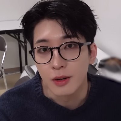 ❲ 𝐔𝐍𝐑𝐄𝐀𝐋ヽ96's ❳ ㅡ 세븐틴의 가장 멋있는 래퍼, 고양이의 아빠 전원우라고해 □ Selective 🔞 No twins