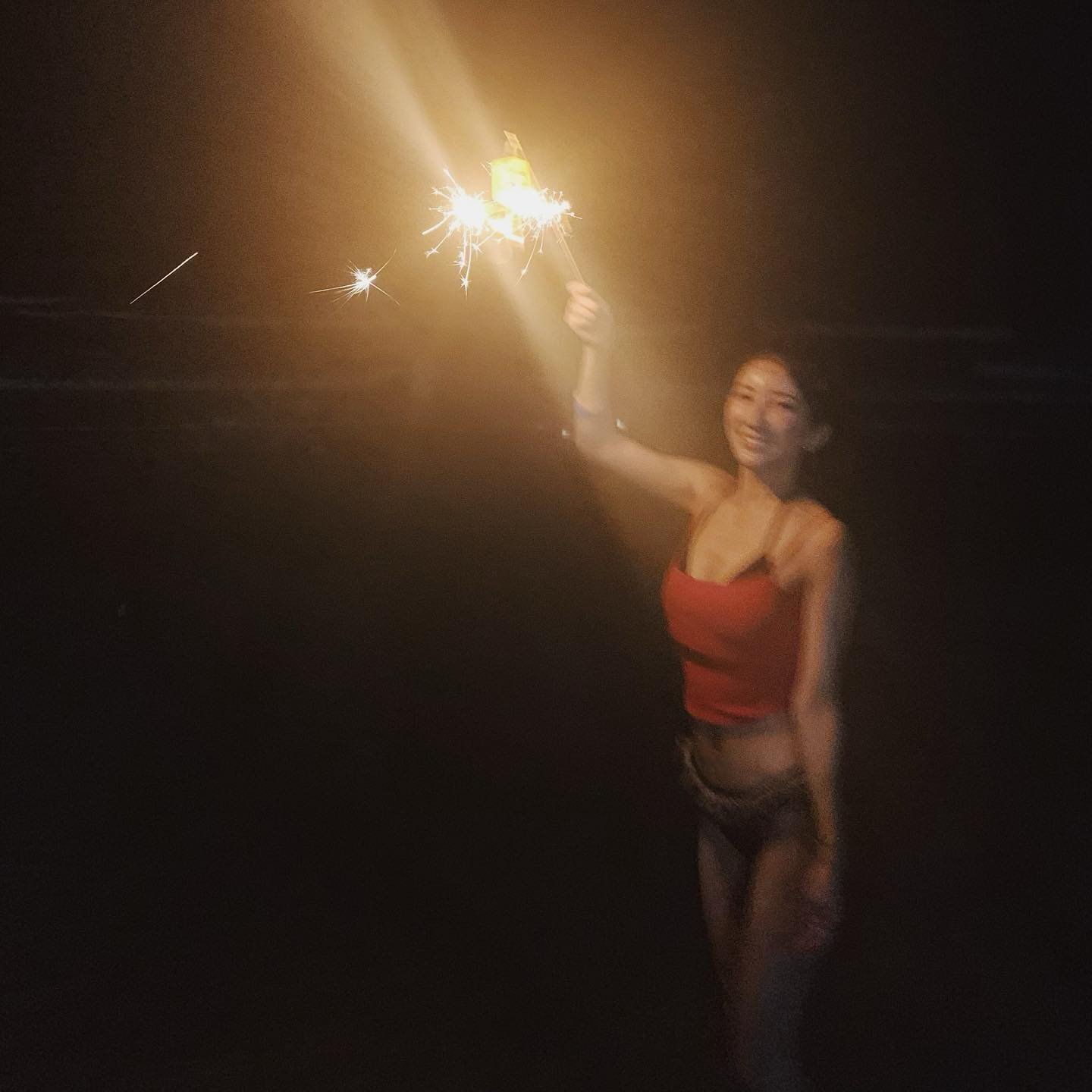 TesheetwY83's profile picture. 讓你的風鈴晃動的，是風；讓你的生命靈動的，是愛。