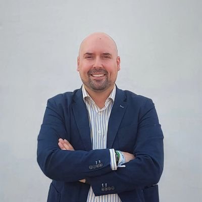 Papá.Ingeniero Técnico en Informática de Gestión.Master en Seguridad TIC.Intentando alcanzar la mejor versión de mí mismo.