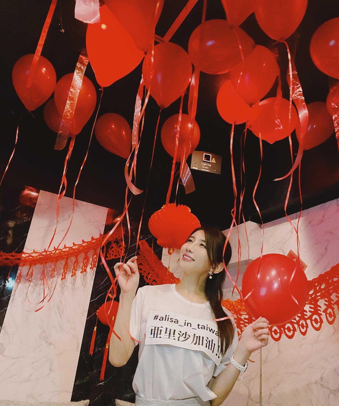 LshearezZm7kR's profile picture. 把自己當傻瓜，不懂就問，你會學的更多。